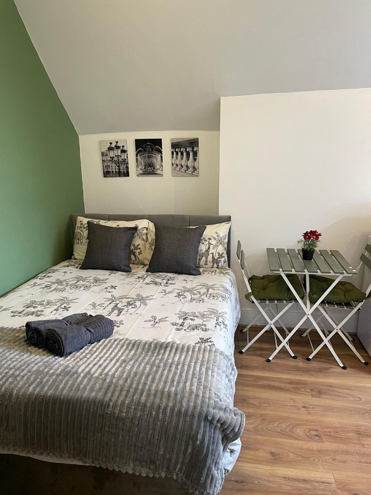 London Guest Studios 8 ห้อง รูปภาพ